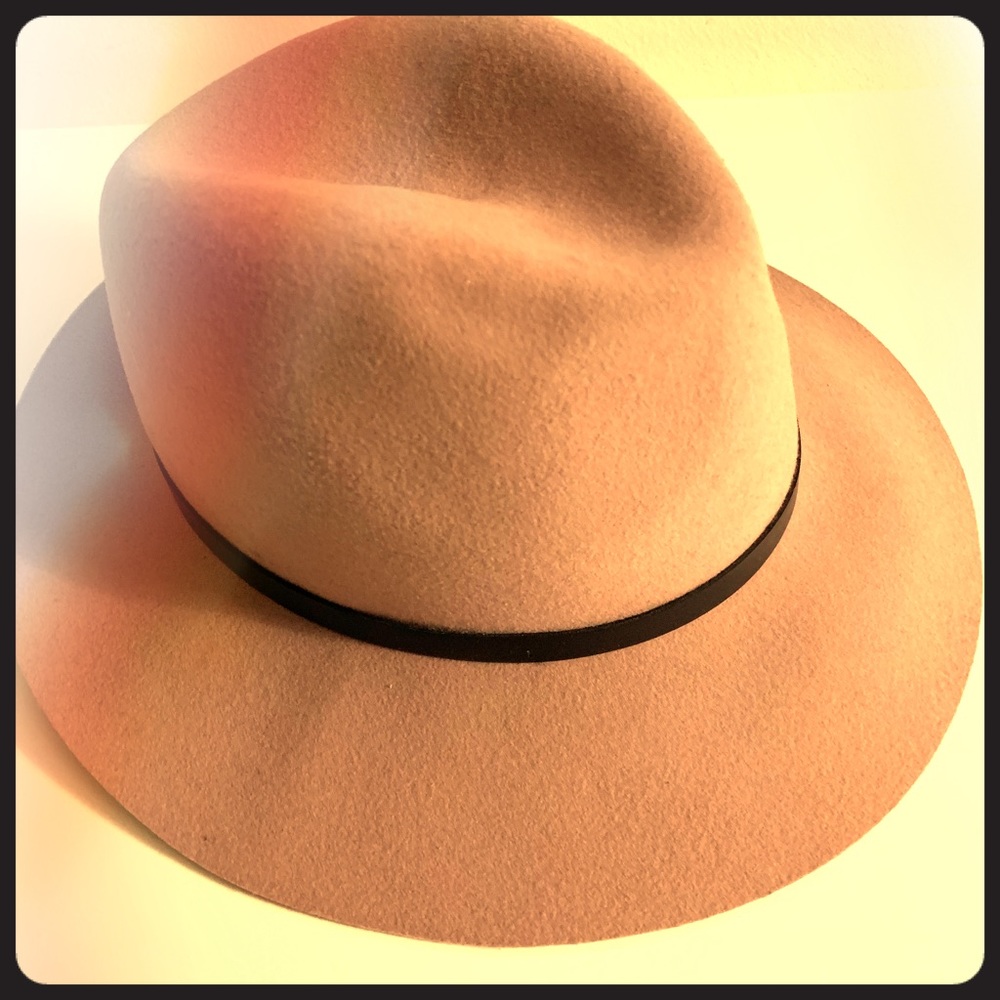 Rag and Bone wool retro hat in unique pink hat!!!